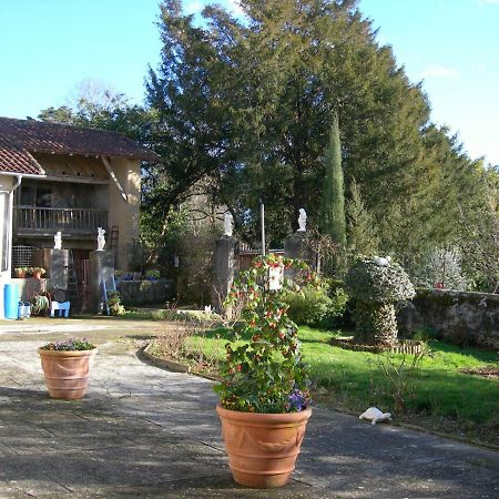 Bed and Breakfast Sous la Glycine à Miélan Extérieur photo